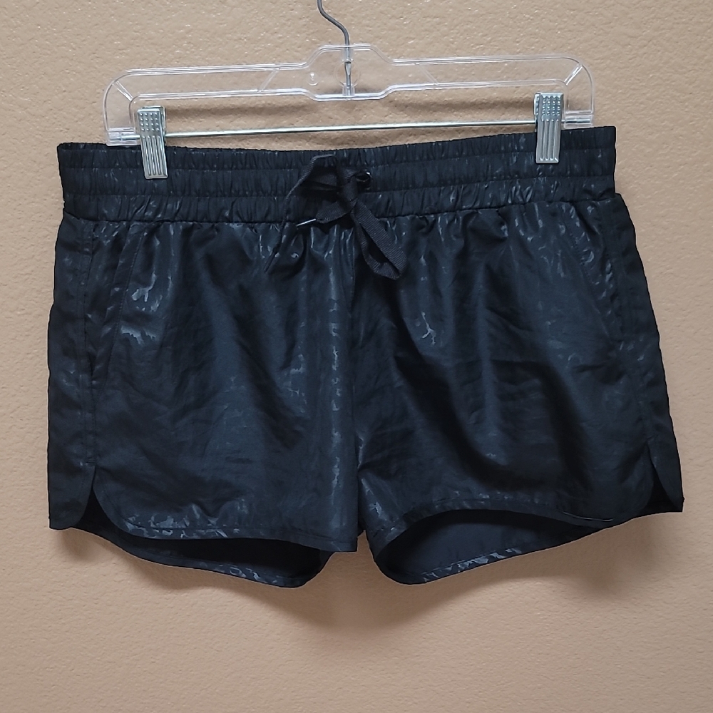 ZYIA Black Animal Print Athletic Shorts 🐆